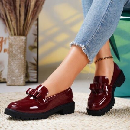 Cuir verni brillant pompon talon moyen mocassins rétro chaussures décontractées élégantes